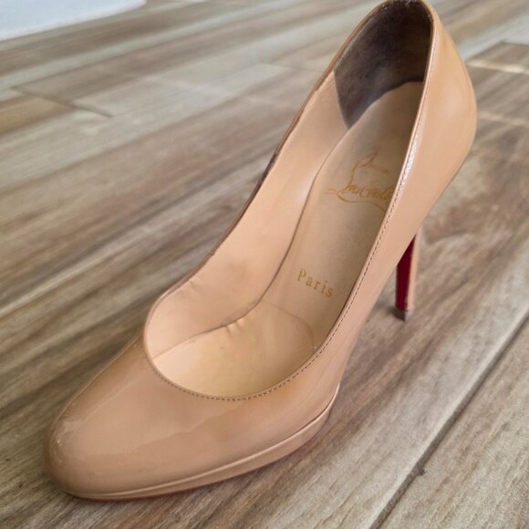 Christian Louboutin Simple Nude Patent Leather Pumps Eur. 35.5 - Picture 5 of 12
